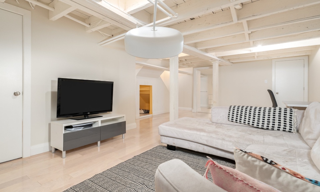 Propriété à Montréal (Côte-des-Neiges/Notre-Dame-de-Grâce) | 2382 Boul. Grand, Montréal (Côte-des-Neiges/Notre-Dame-de-Grâce)