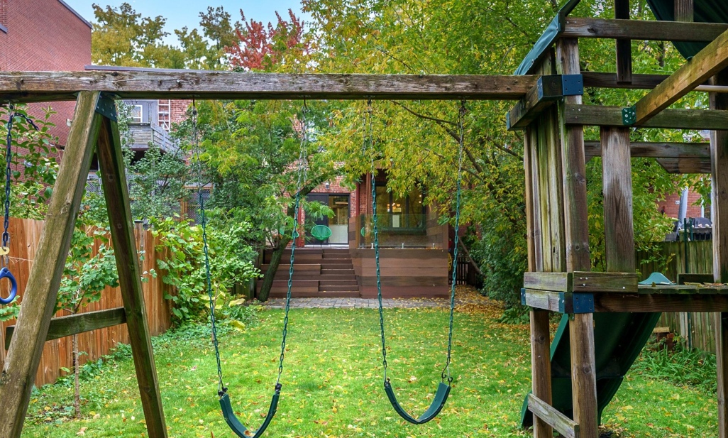 Propriété à Montréal (Côte-des-Neiges/Notre-Dame-de-Grâce) | 2382 Boul. Grand, Montréal (Côte-des-Neiges/Notre-Dame-de-Grâce)