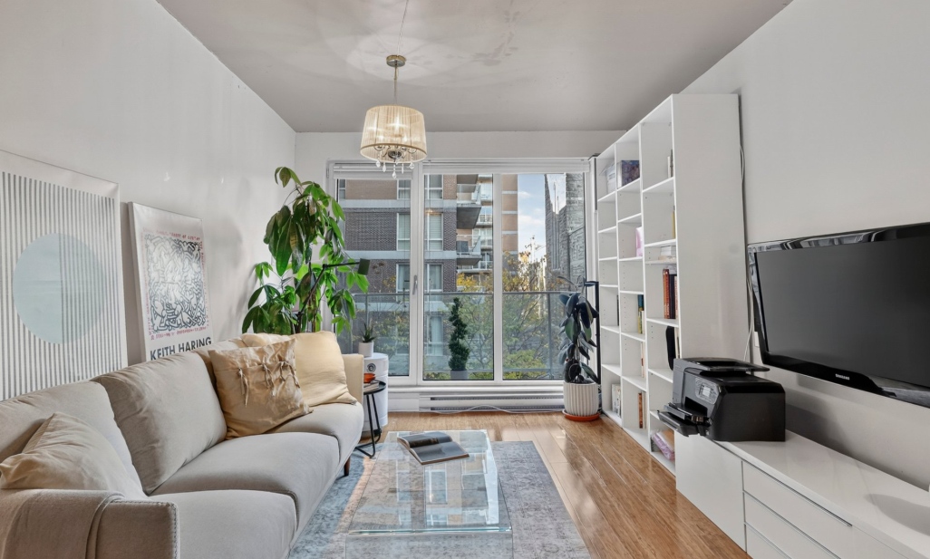 Propriété à Montréal (Villeray/Saint-Michel/Parc-Extension) | 8635 Rue Lajeunesse, app. 305, Montréal (Villeray/Saint-Michel/Parc-Extension)