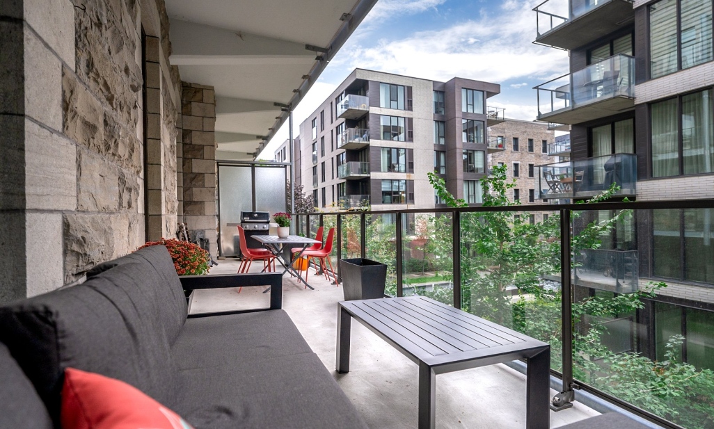 Propriété à Montréal (Villeray/Saint-Michel/Parc-Extension) | 7400 Boul. St-Laurent, app. 206, Montréal (Villeray/Saint-Michel/Parc-Extension)