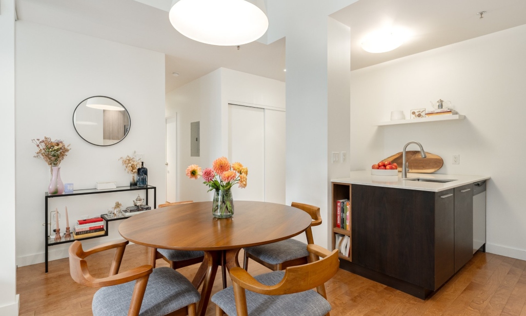 Propriété à Montréal (Villeray/Saint-Michel/Parc-Extension) | 7400 Boul. St-Laurent, app. 206, Montréal (Villeray/Saint-Michel/Parc-Extension)