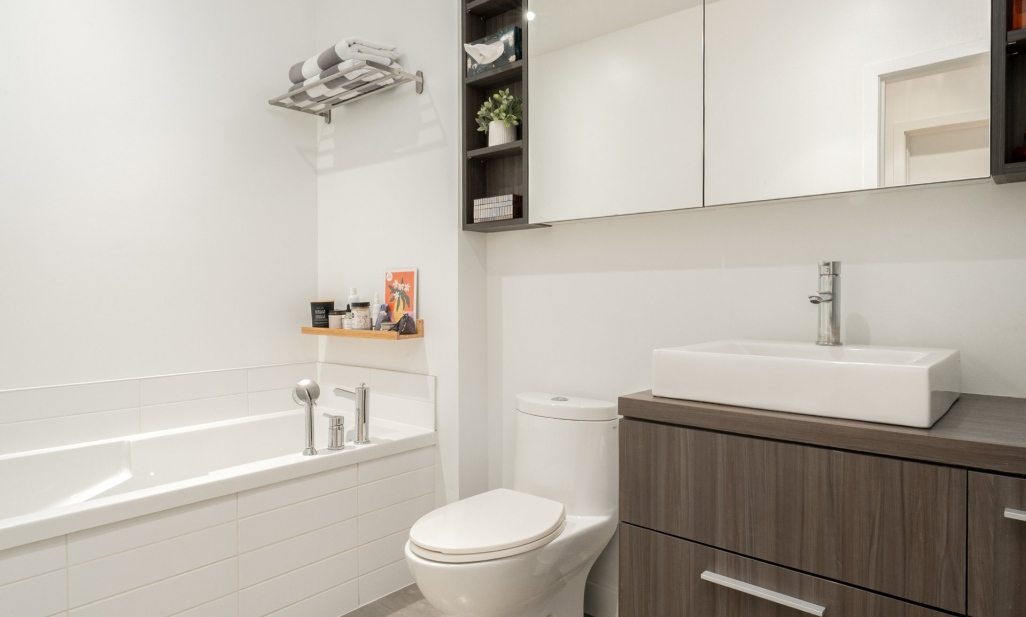 Propriété à Montréal (Villeray/Saint-Michel/Parc-Extension) | 7400 Boul. St-Laurent, app. 206, Montréal (Villeray/Saint-Michel/Parc-Extension)