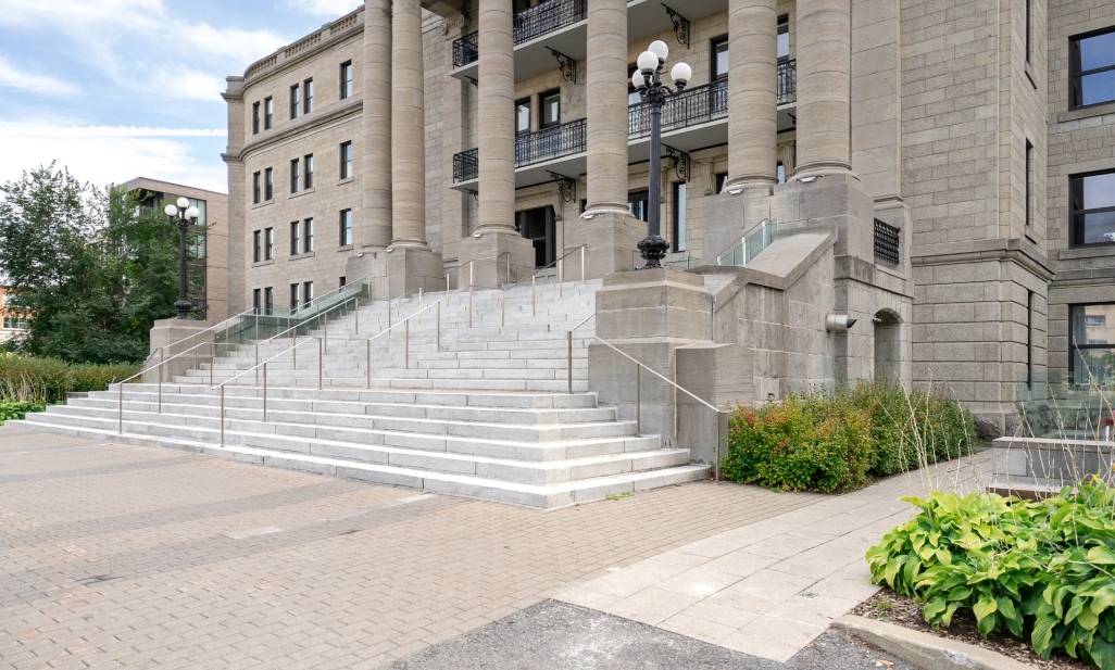 Propriété à Montréal (Villeray/Saint-Michel/Parc-Extension) | 7400 Boul. St-Laurent, app. 206, Montréal (Villeray/Saint-Michel/Parc-Extension)
