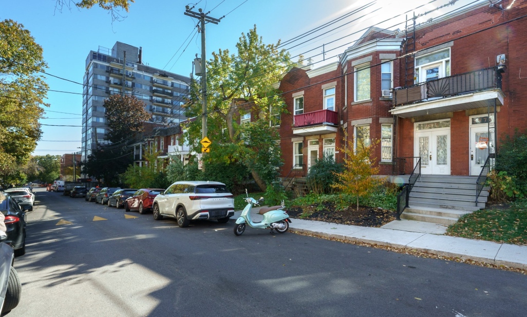 Propriété à Montréal (Côte-des-Neiges/Notre-Dame-de-Grâce) | 3474-3476 Av. Prud'homme, Montréal (Côte-des-Neiges/Notre-Dame-de-Grâce)