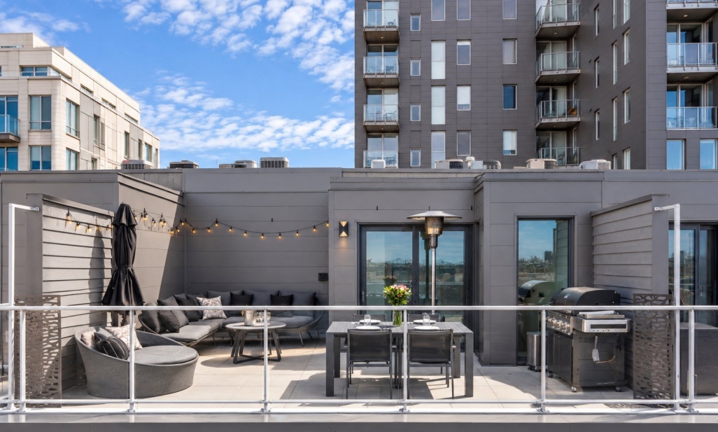 Property in Montréal (Ville-Marie) | 90 Rue Prince, apt. 905, Montréal (Ville-Marie)