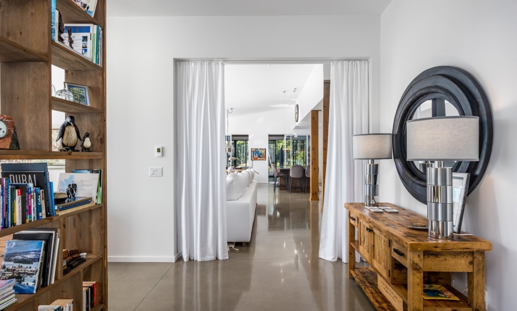 Property in Sainte-Adèle | 1601 Rue O'Connell, Sainte-Adèle