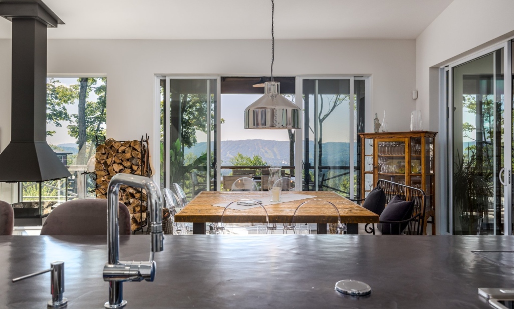 Property in Sainte-Adèle | 1601 Rue O'Connell, Sainte-Adèle