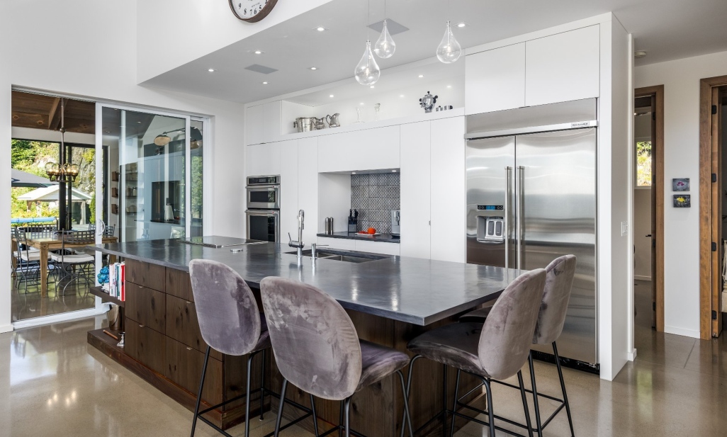 Property in Sainte-Adèle | 1601 Rue O'Connell, Sainte-Adèle