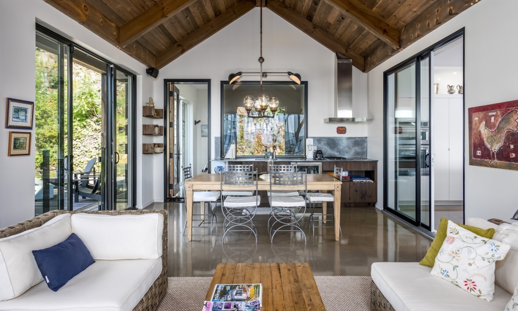 Property in Sainte-Adèle | 1601 Rue O'Connell, Sainte-Adèle