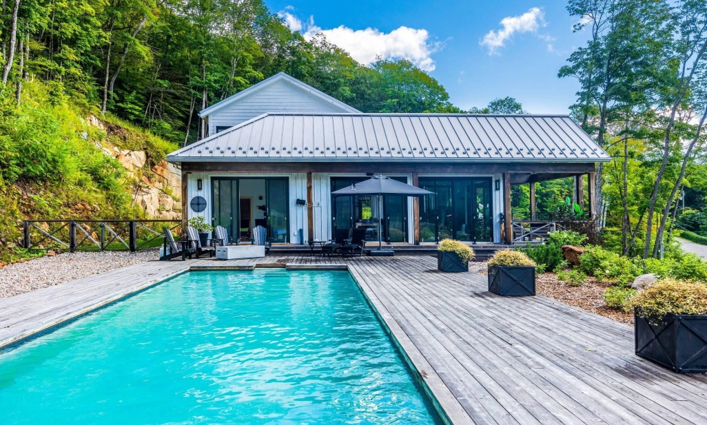 Property in Sainte-Adèle | 1601 Rue O'Connell, Sainte-Adèle