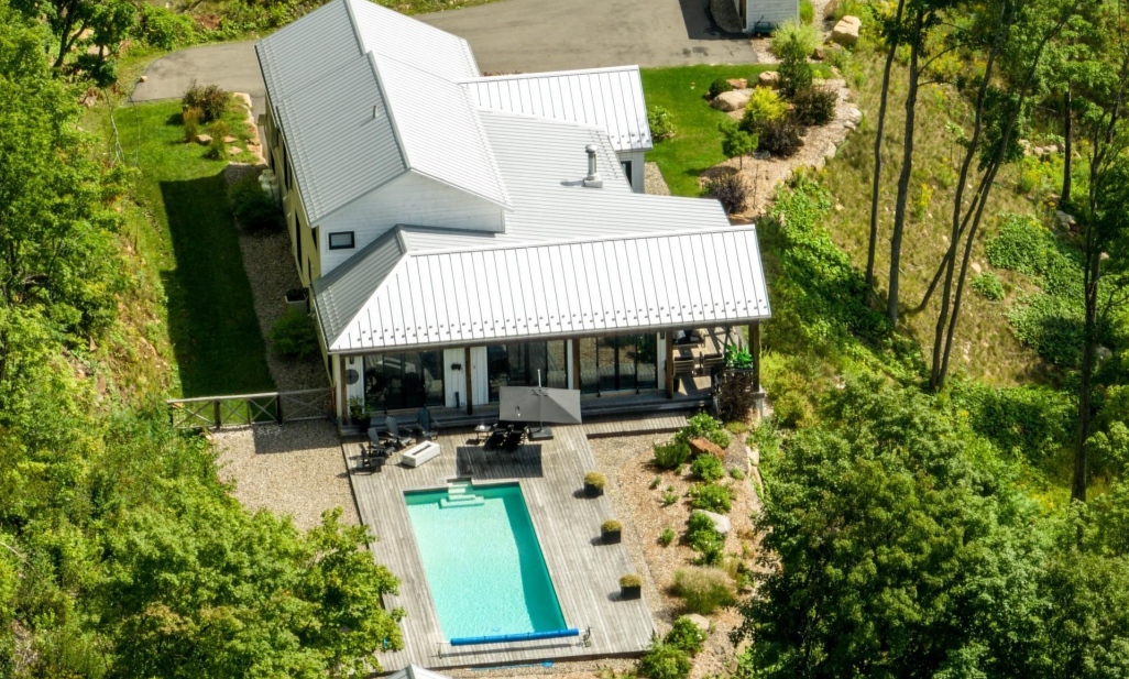 Property in Sainte-Adèle | 1601 Rue O'Connell, Sainte-Adèle