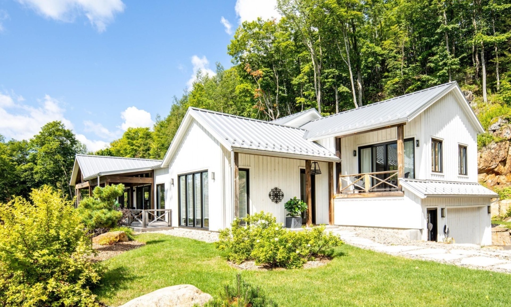 Property in Sainte-Adèle | 1601 Rue O'Connell, Sainte-Adèle