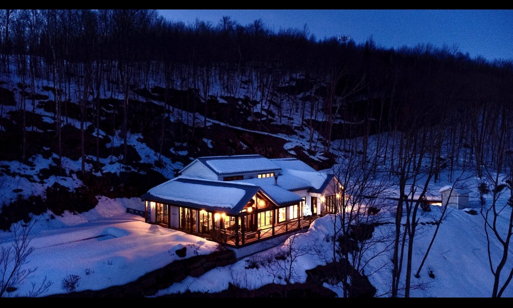 Property in Sainte-Adèle | 1601 Rue O'Connell, Sainte-Adèle