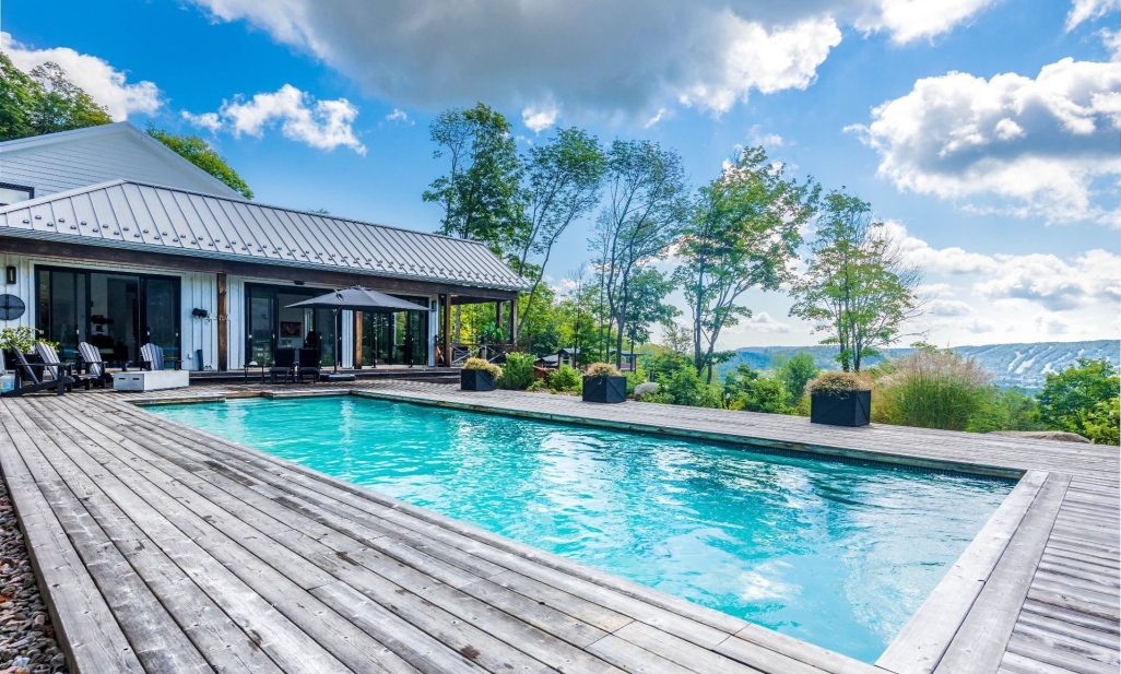 Property in Sainte-Adèle | 1601 Rue O'Connell, Sainte-Adèle