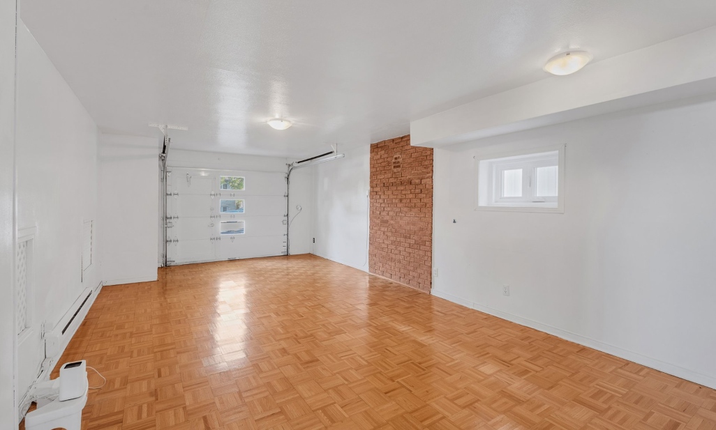 Propriété à Montréal (Ahuntsic-Cartierville) | 12085 Place Cléophas-Soucy, Montréal (Ahuntsic-Cartierville)