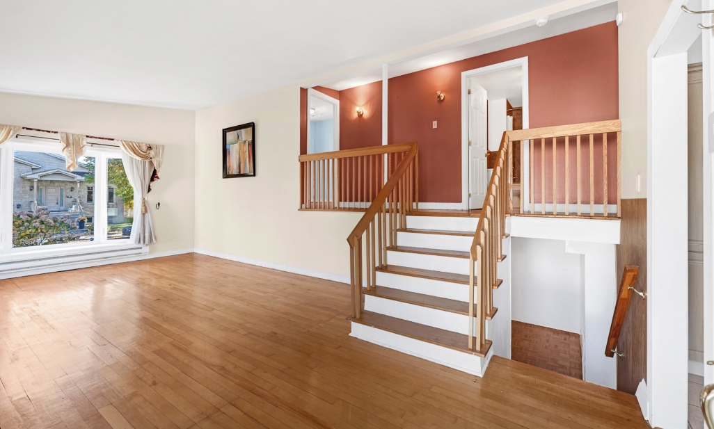 Propriété à Montréal (Ahuntsic-Cartierville) | 12085 Place Cléophas-Soucy, Montréal (Ahuntsic-Cartierville)