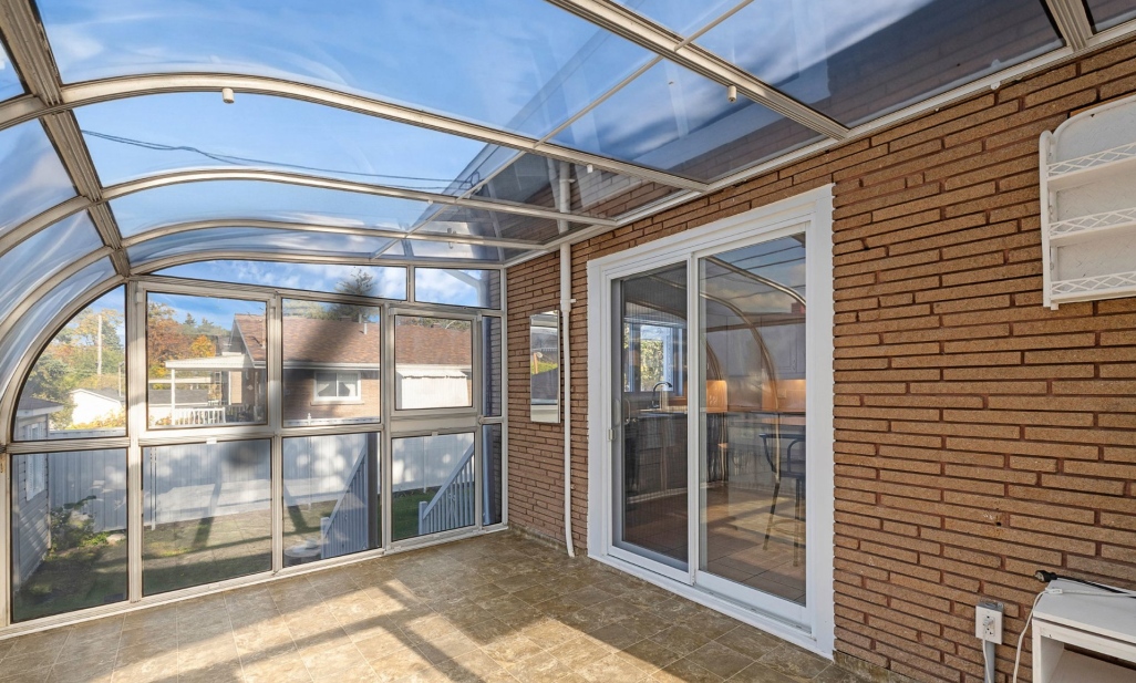Propriété à Montréal (Ahuntsic-Cartierville) | 12085 Place Cléophas-Soucy, Montréal (Ahuntsic-Cartierville)