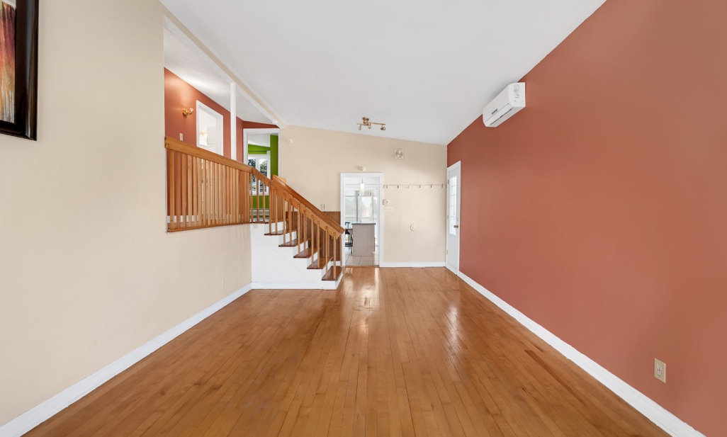 Propriété à Montréal (Ahuntsic-Cartierville) | 12085 Place Cléophas-Soucy, Montréal (Ahuntsic-Cartierville)