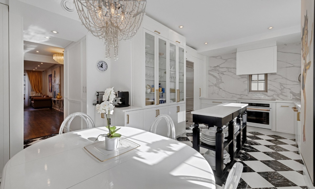 Property in Montréal (Ville-Marie) | 1321 Rue Sherbrooke O., apt. B101, Montréal (Ville-Marie)
