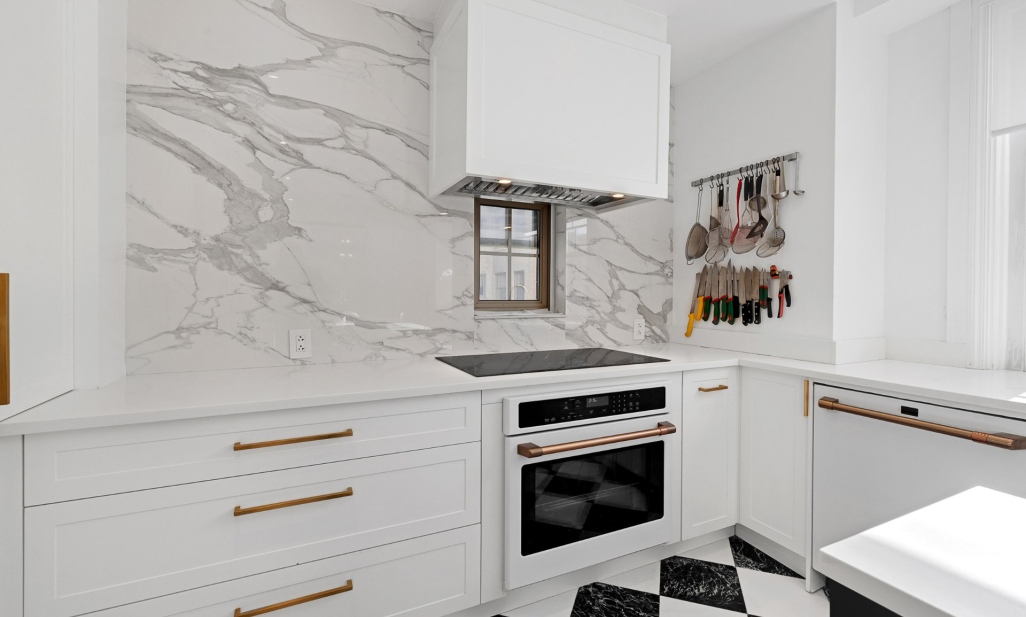 Property in Montréal (Ville-Marie) | 1321 Rue Sherbrooke O., apt. B101, Montréal (Ville-Marie)