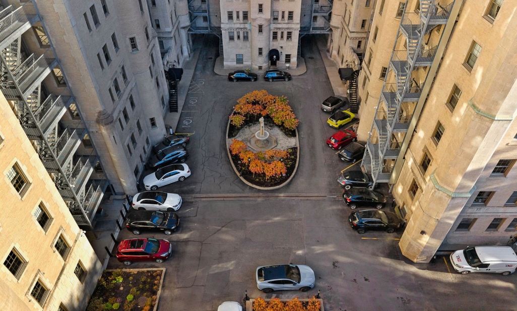 Property in Montréal (Ville-Marie) | 1321 Rue Sherbrooke O., apt. B101, Montréal (Ville-Marie)