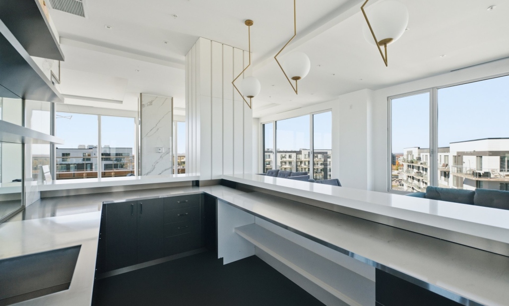 Property in Laval (Chomedey) | 3647 Av. Jean-Béraud, apt. 908, Laval (Chomedey)