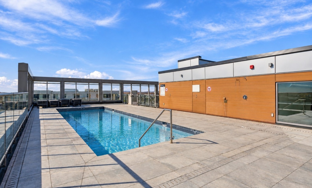 Property in Laval (Chomedey) | 3647 Av. Jean-Béraud, apt. 908, Laval (Chomedey)