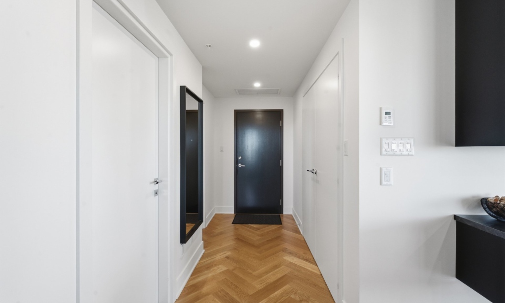 Property in Laval (Chomedey) | 3647 Av. Jean-Béraud, apt. 908, Laval (Chomedey)